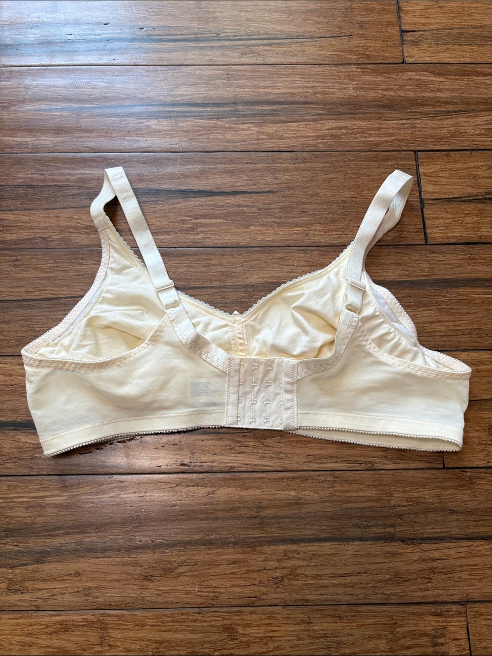 Jodee 2575 Beige Surgical Soft & Smooth Mastectomy Bra Size 42B Wireless - Picture 4 of 6